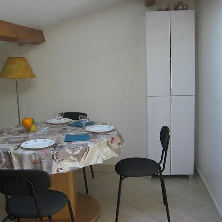 T 2 Avec Velux Sous Les Combes De 34 M2 Apartment La Londe-les-Maures Exterior photo